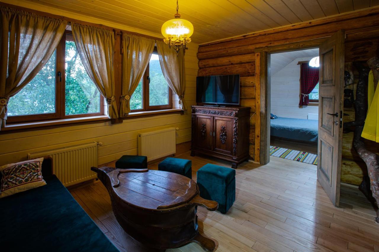 Apartmán Знакова Хата Hrebeniv Exteriér fotografie